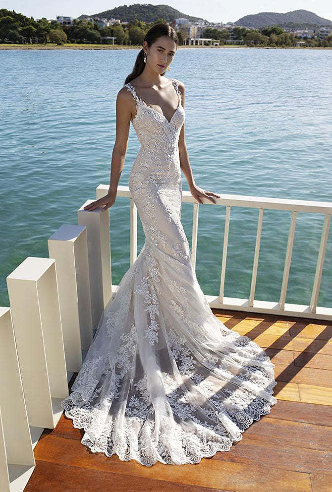 Style 8017